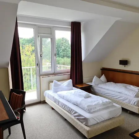 Landhotel Lowenbruch Hotel