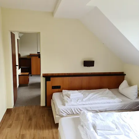 Landhotel Lowenbruch
