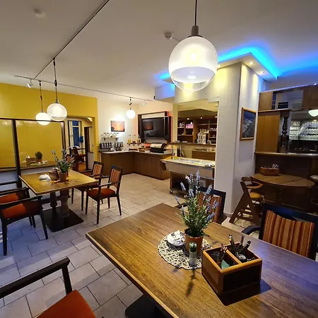 Landhotel Lowenbruch Hotel 3*