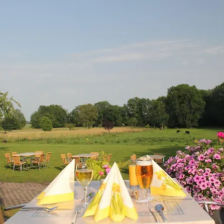 Landhotel Lowenbruch 3*