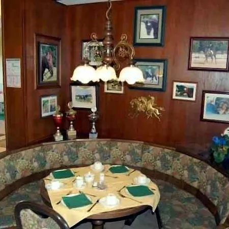 Landhotel Lowenbruch 호텔 3*