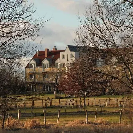 Landhotel Lowenbruch Hotel