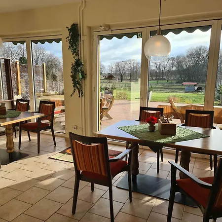 Landhotel Lowenbruch 3* Lowenbruch