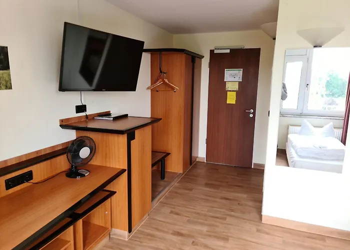 Hotell Landhotel Lowenbruch