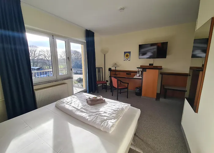 Hotell Landhotel Lowenbruch Löwenbruch