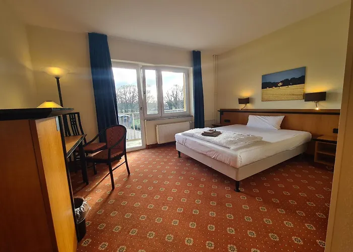 Hotell Landhotel Lowenbruch