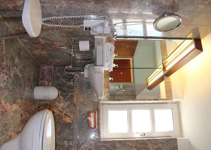 Landhotel Lowenbruch Löwenbruch