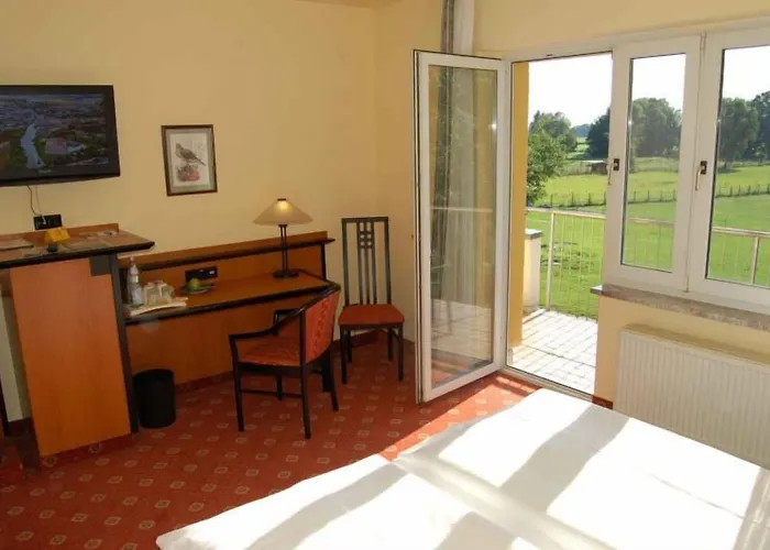 Landhotel Lowenbruch 3*